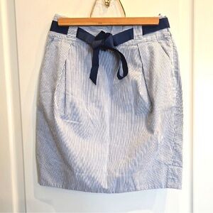 Edme & Esyllte Blue and White Tie Front
Pencil Skirt Knee-Length Sz 4